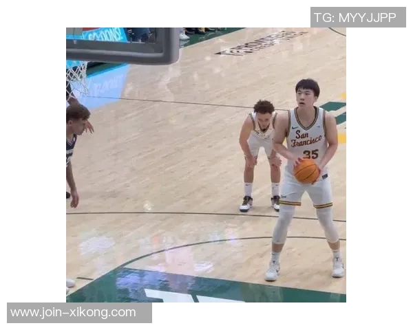 旧金山大学首战迎战犹他州大学王俊杰首发赵维伦替补出场