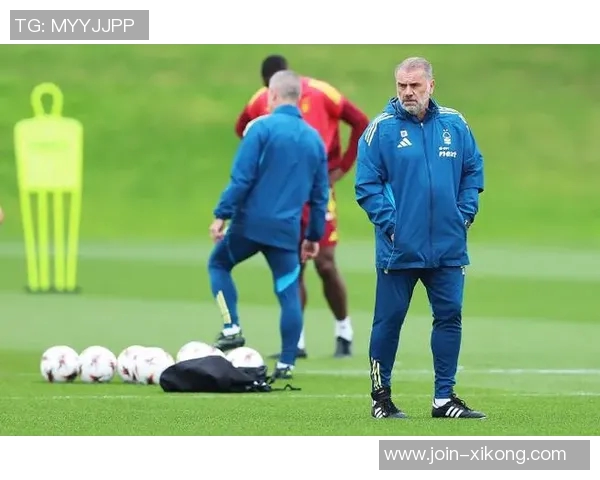 欧协联首轮精彩回顾水晶宫轻取基辅迪纳摩巴列卡诺佛罗伦萨双双获胜