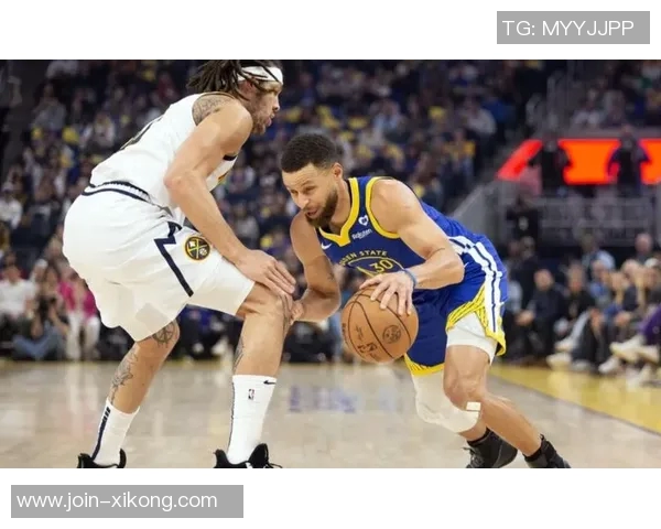 库明加成功指挥库里换防盖掉约基奇勾手展现防守实力 库明加成功指挥库里换防盖掉约基奇勾手展现防守实力