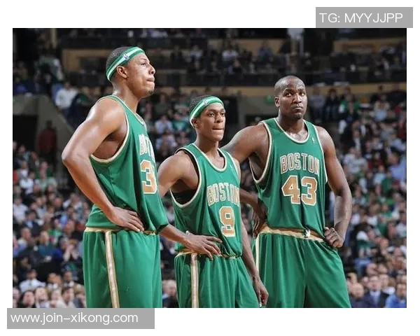 皮尔斯称若帕金斯未伤害能与奥尼尔正面抗衡或助球队夺两冠 皮尔斯称若帕金斯未伤害能与奥尼尔正面抗衡或助球队夺两冠